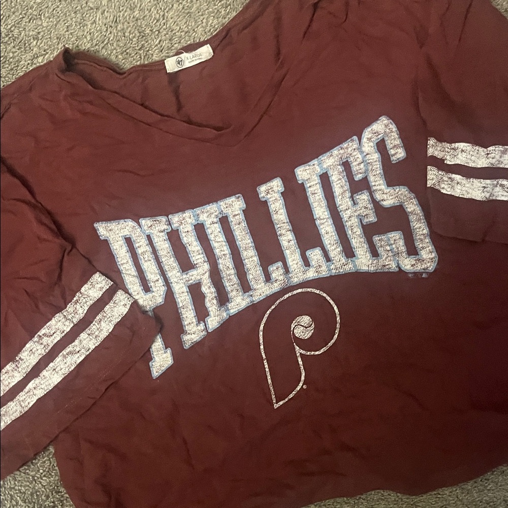 47 Brand Maroon Phillies Cropped Short Sleeve Tee - Picture 2 of 5